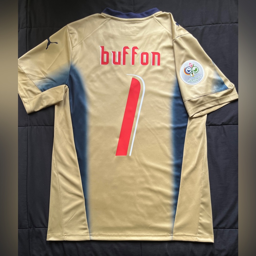 Buffon #1 Italy 2006 Retro Soccer Jersey Goalkeeper Gold World Cup Kit